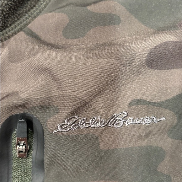 Eddie Bauer Pullover - Picture 2 of 6